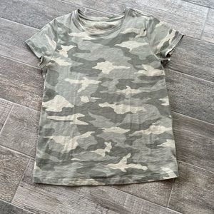 Almost new Athleta T-shirt